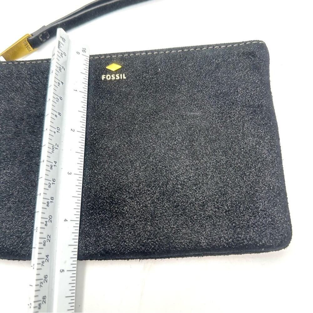 FOSSIL women's black leather wristlet zipper closure - Picture 5 of 10